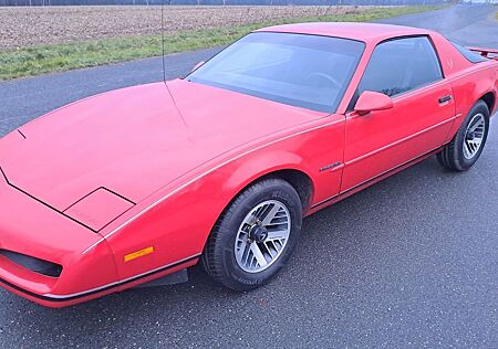 Pontiac Firebird Oldtimer no Trans Am