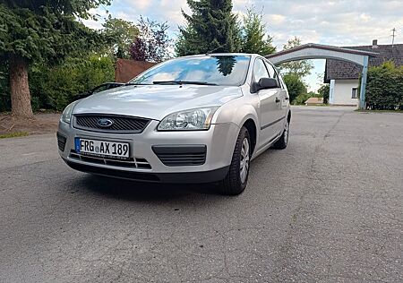 Ford Focus 1,6TDCi 80kW DPF Style Style