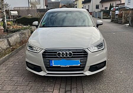 Audi A1 1.0 TFSI ultra 60kW Sport Top Zustand