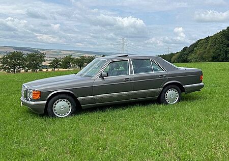 Mercedes-Benz 300 SE W126 H-Zulassung
