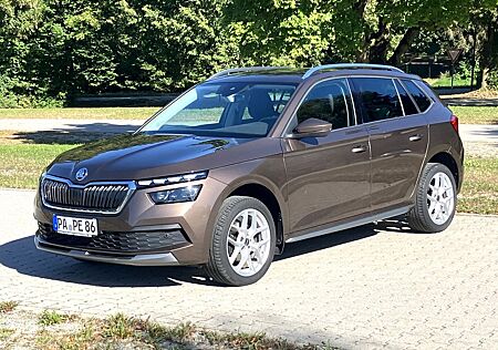 Skoda Kamiq 1.5TSI*AHK Voll-LED ACC R-Kam Keyless SHZ