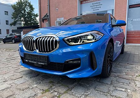 BMW 118 Baureihe 1 Lim. i M Sport*PANO