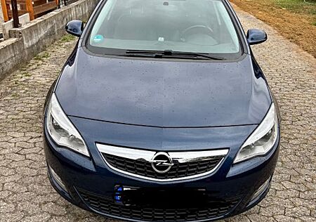 Opel Astra 1.7 CDTI 81kW 150 Jahre 150 Jahre...