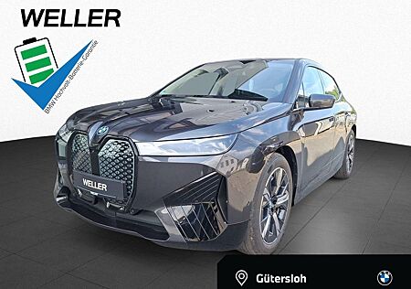 BMW iX xDrive40 SPORTPAKET 360° HUD LED Tempo DAB