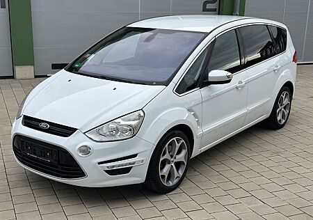 Ford S-Max Titanium