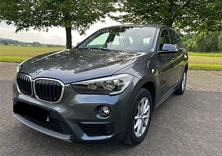 BMW X1 sDrive18i Advantage Advantage