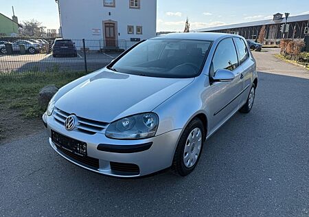 VW Golf Volkswagen V Lim. Trendline