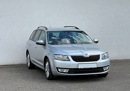 Skoda Octavia Combi 2.0 TDI Style/NAVI/LEDER/SHZ/TEMP/
