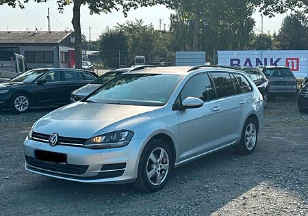 VW Golf Volkswagen VII Variant Trendline BMT*AHK*NAVI*XENON*