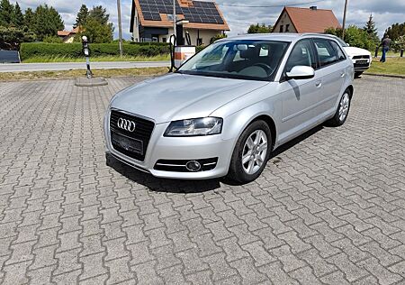 Audi A3 Sportback 1.6 TDI Attraction