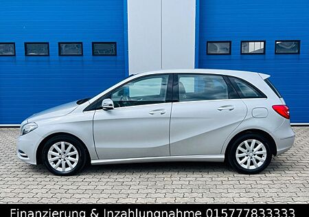 Mercedes-Benz B 180 Automatik Xenon Navi Sitzheizung 8 Fach
