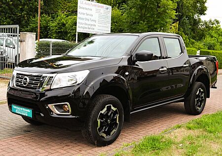 Nissan Navara NP300 N-Guard Double Cab 4x4