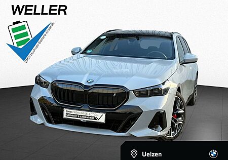 BMW i5 eDrive40 T M Sport Pro DA-Pro,B&W,Pano,AHK,20