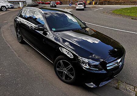 Mercedes-Benz C 180 T Avantgarde Multibeam Business plus