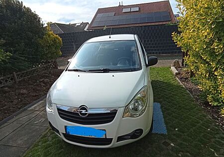 Opel Agila 1.0 ecoFLEX -Alufelgen und Allwetterreifen