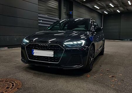 Audi A1 30TFSi schwarz - Garantie 09/27