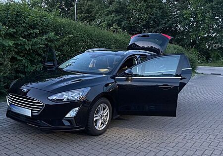 Ford Focus 1,0 EcoBoost 92kW Cool & Conn. Tur. Au...