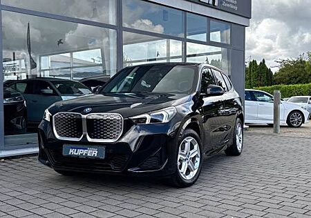 BMW iX1 gebraucht kaufen BMW iX1 xDrive30 M Sportpak. ACC+°AdLED°el.Sitze°HUP