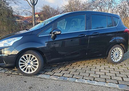 Ford B-Max 1,0 EcoBoost 74kW Titanium Edition