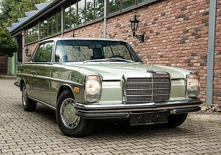 Mercedes-Benz 280 CE w 114 Coupe sehr sehr schön