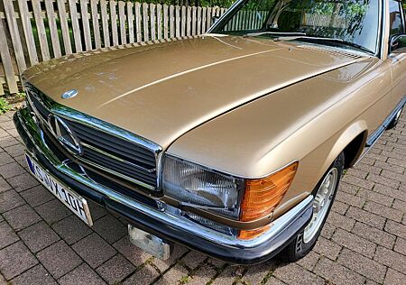 Mercedes-Benz SL 280 "Goldstück" - Champagnermet. WGA 2024
