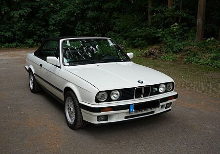 BMW 318i Cabrio E30 - H-Gutachten - weiss