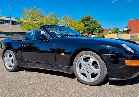 Porsche 968 Cabrio, H-Kennzeichen, dreifach schwarz.