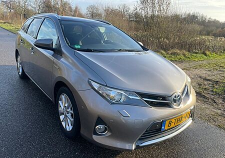 Toyota Auris Touring Sports 1.8 Hybrid Lease+