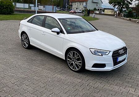 Audi A3 30 TFSI Limousine