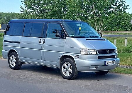 VW T4 Caravelle Volkswagen 2.5 TDI 75kW Standard