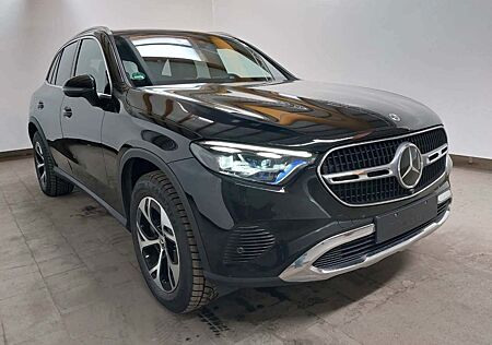 Mercedes-Benz GLC 300 GLC 300e 4MATIC*AVANTG*PANO*DISTRO*AHK*360°*LANE