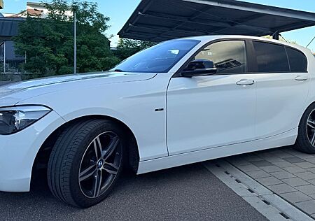 BMW 116i Sport Line Sport Line
