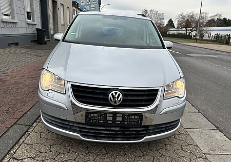 VW Touran Volkswagen United