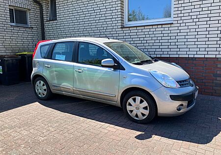 Nissan Note tekna 1.6 tekna