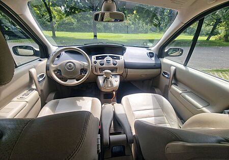 Renault Scenic Dynamique 2.0 16V Dynamique