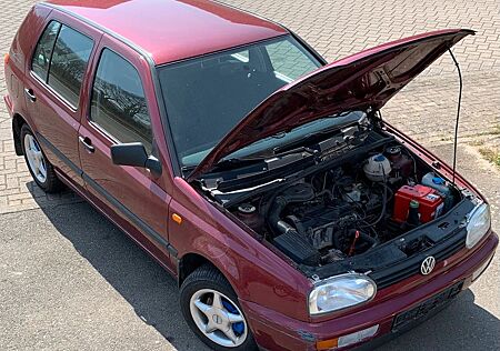 VW Golf Volkswagen 1.8 Family Family