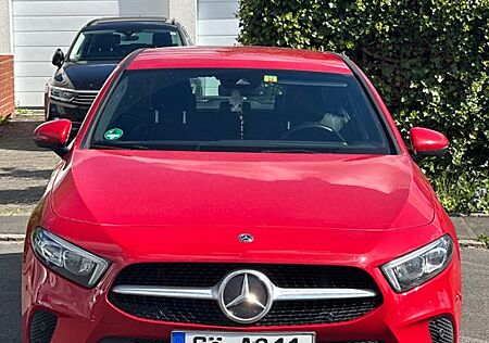Mercedes-Benz A 180 d DCT -