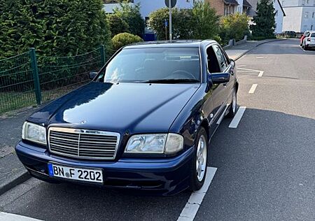 Mercedes-Benz C 180 ESPRIT Ausstattung