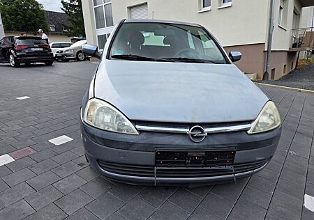 Opel Corsa 1.2 -
