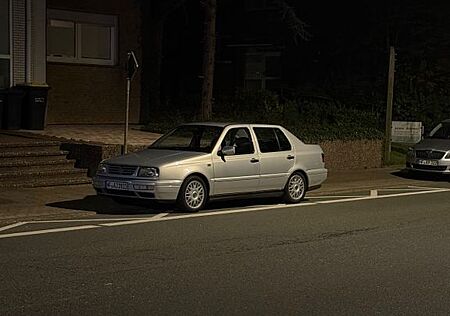 VW Vento Volkswagen 1.8 GLX GLX