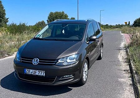 VW Sharan Volkswagen 2.0 TDI DSG 130kW BMotion Tech Highli...
