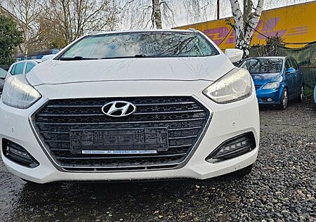 Hyundai i40 cw blue Trend