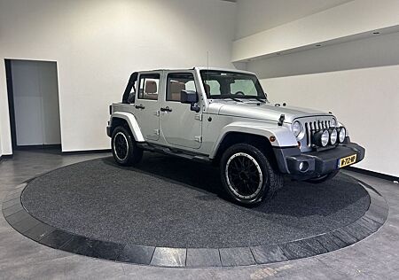 Jeep Wrangler Unlimited 3.8 Sport | Trekhaak | Reserv