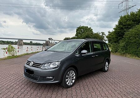 VW Sharan Volkswagen 2.0 TDI SCR DSG Comfortline