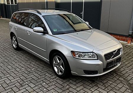 Volvo V50 2.0D HU Neu 01/28
