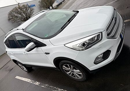 Ford Kuga 1,5 EcoBoost 4x2 88kW COOL & CONNECT CO...