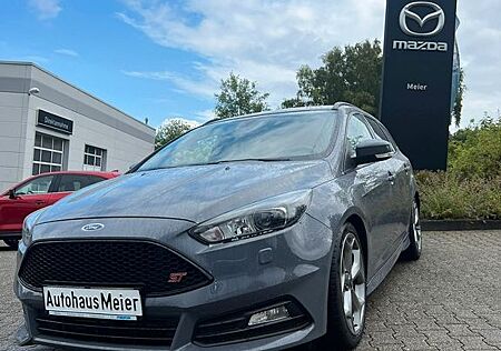 Ford Focus ST 2.0 Ecoboost ST