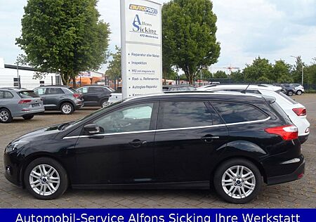 Ford Focus Turnier Titanium ZAHNRIEMEN NEU SHZ NAVI