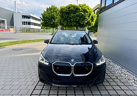 BMW 218 Active Tourer Aut. Navi/LED/Head-UP