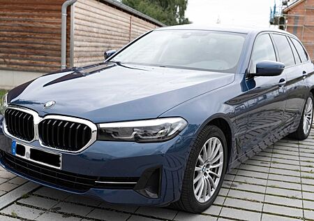 BMW 530e Touring Hybrid Automatik AHK Garantie 07/26